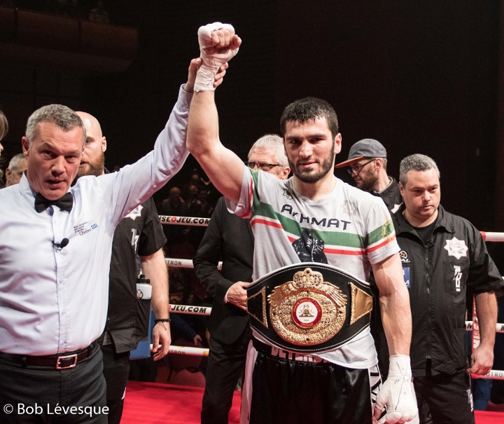 beterbiev-prieto-fight%20%287%29.jpg