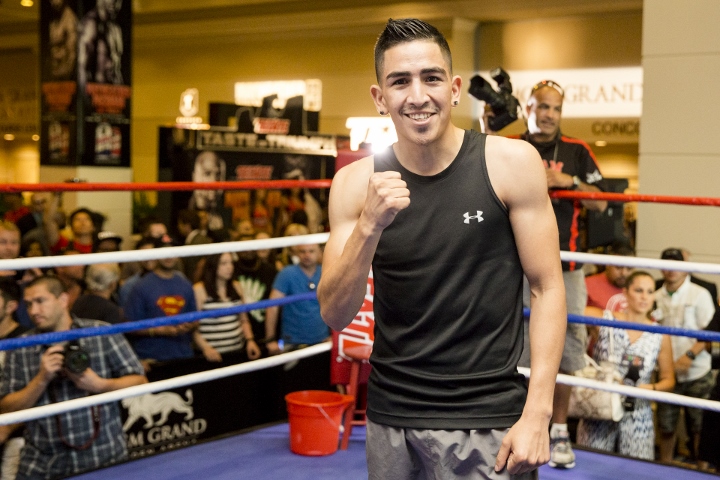 Leo Santa Cruz