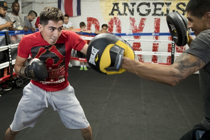 Leo Santa Cruz