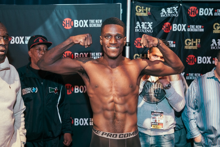 06_Ellis_Weigh_In_Feb_19_2016 (720x482)