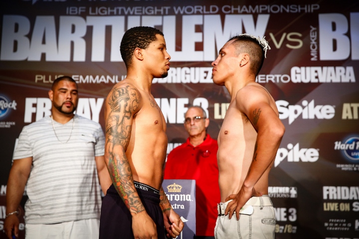 Lr Weigh In Davis Vs Rorozco Tmt Trappfotos