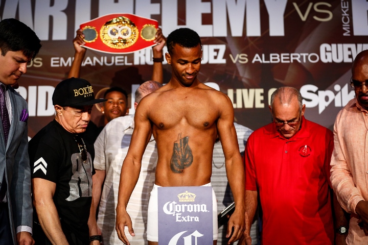 Lr Weigh In Rances Barthelemey Trappfotos