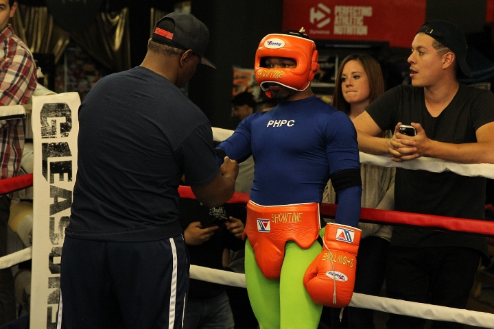 Porter Celebrity Sparring Session_Training camp_Ed Diller _ Premier Boxing Champions (720x480)