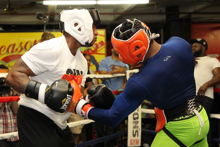 Porter Celebrity Sparring Session_Training camp_Ed Diller _ Premier Boxing Champions7 (720x480)