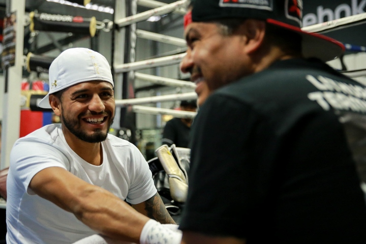 abner-mares (13)