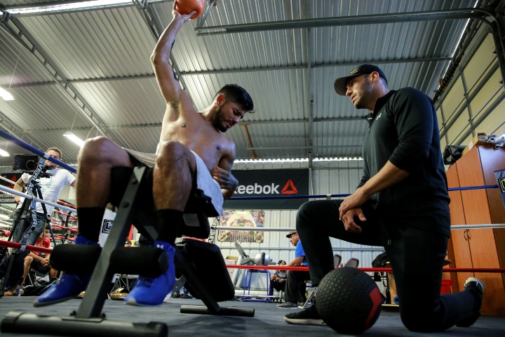 abner-mares (2)_1