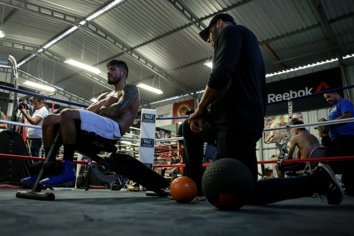 abner-mares (3)_1