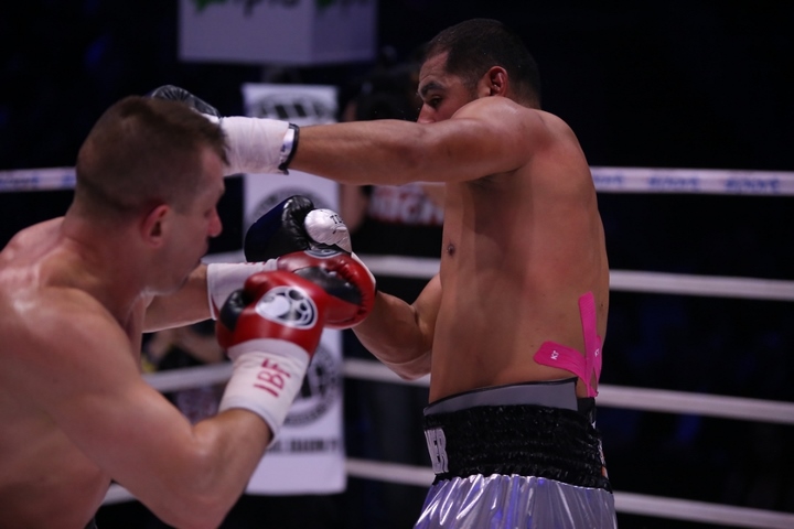 Adamek Molina Fight