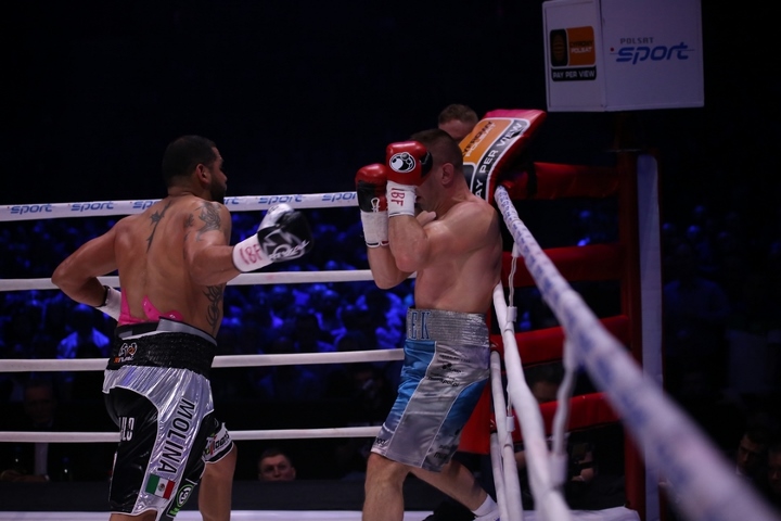 Adamek Molina Fight