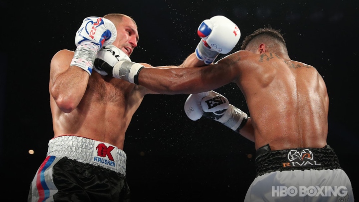 alvarez-kovalev-fight (14)