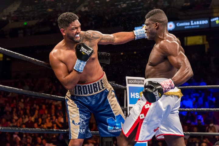 breazeale-ugonoh-fight (10)