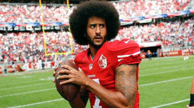 Colin Kaepernick wins SI's Muhammad Ali Legacy Award - Sports