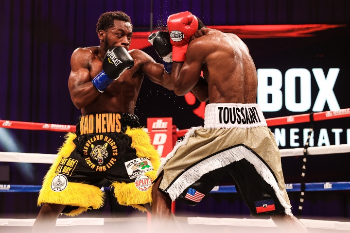 conwell-toussaint-fight (17)