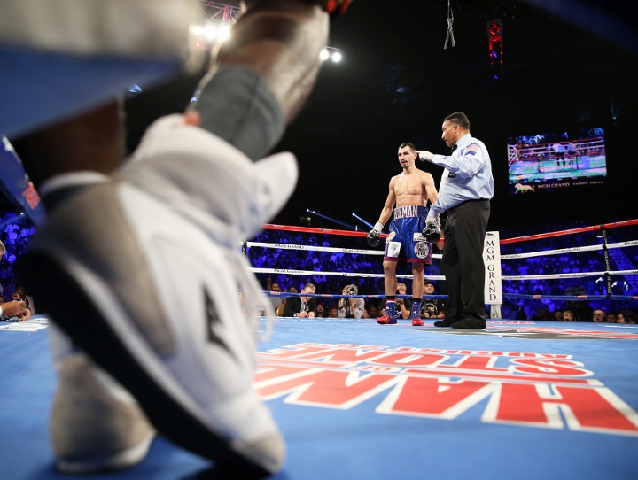 crawford-postol-fight (17) (720x542)