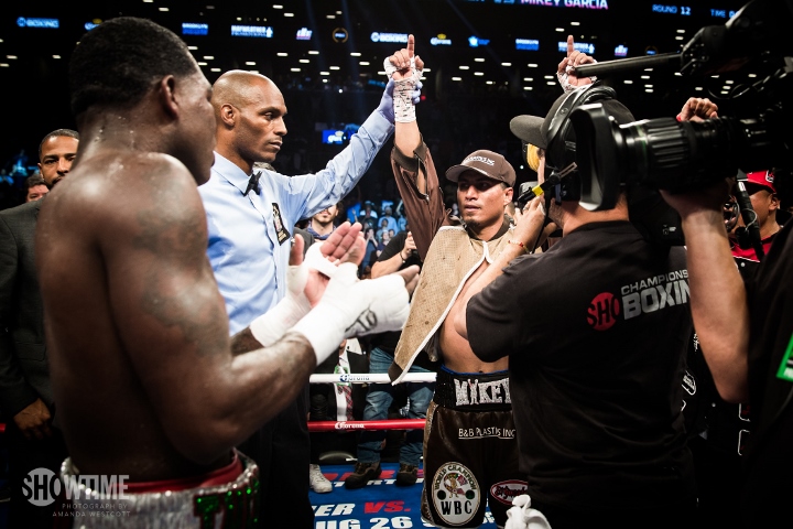 garcia-broner-fight (57)