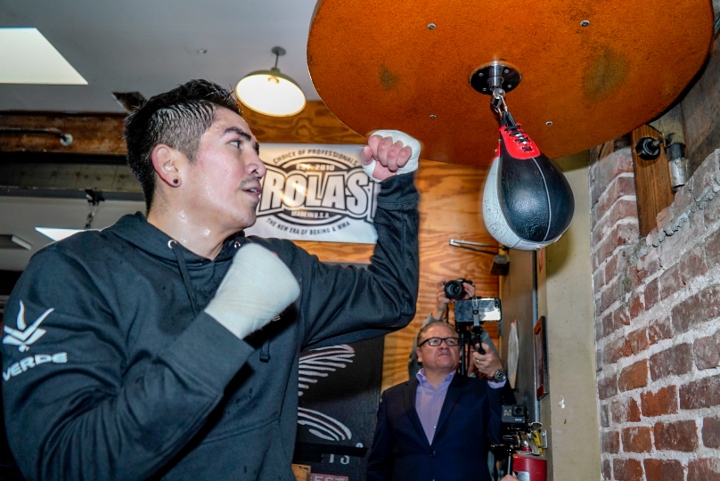 Leo Santa Cruz