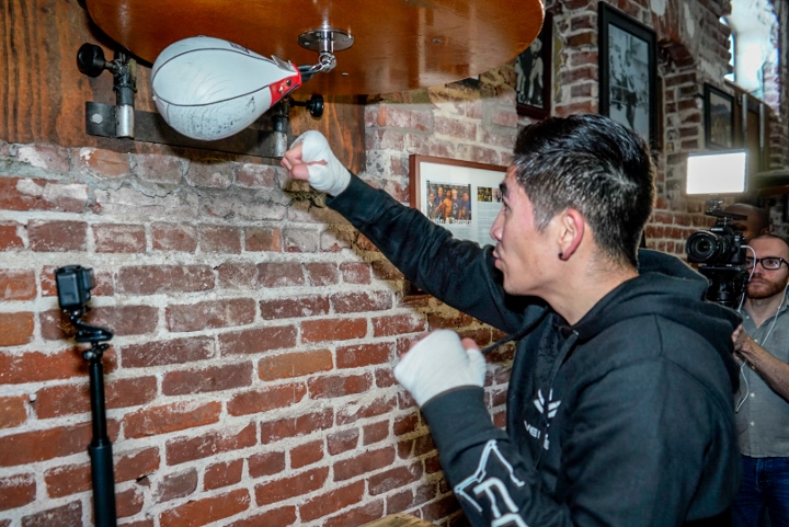 Leo Santa Cruz