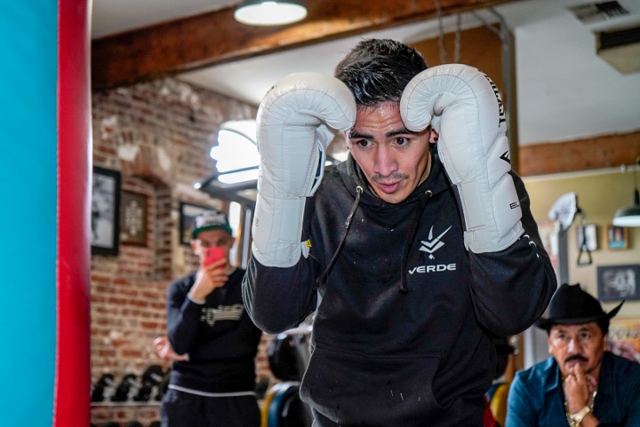 Leo Santa Cruz