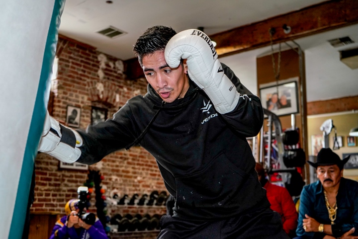 Leo Santa Cruz