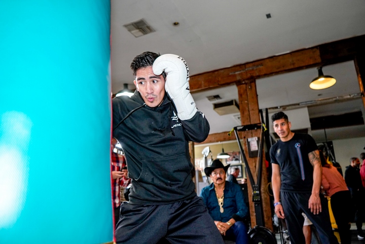 Leo Santa Cruz