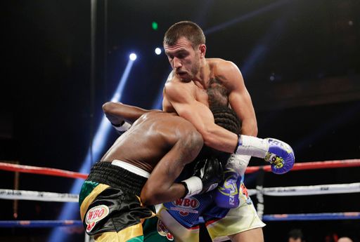 lomachenko-walters-fight (2)