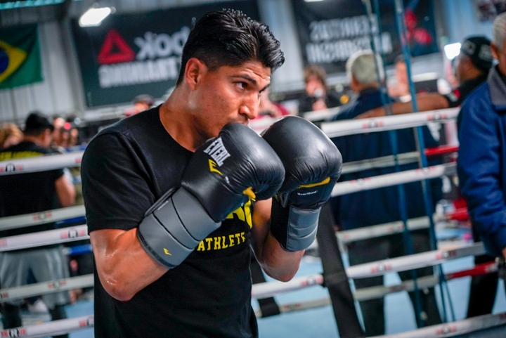 mikey-garcia (27)