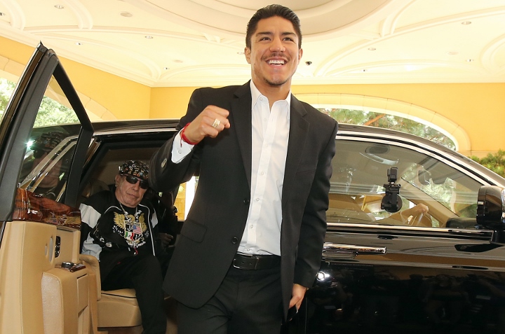 pacquiao-vargas-grand-arrival (18)