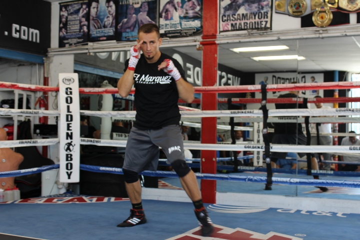 Photos: Michael Perez, Petr Petrov Hold Open Workouts - Boxing News